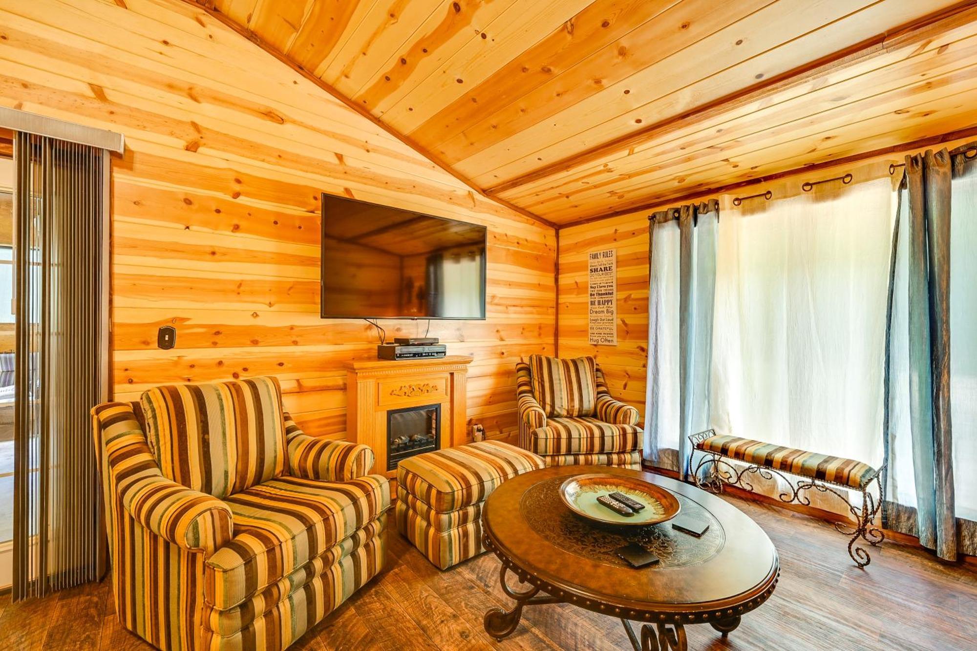 Quiet Abode With Gas Grill About 5 Miles To Broken Bow! Vila Exterior foto
